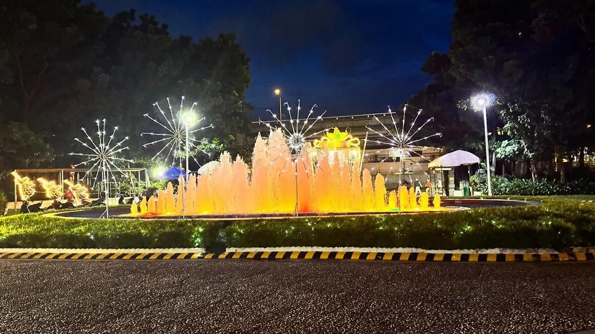 Art & Zen - Azure Staycation Manila