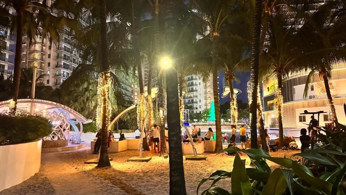 Art & Zen - Azure Staycation Manila 0*,